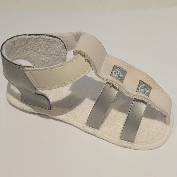 Versace Baby Shoes / Sandals Size 20eu / 5 - Used but great condition - Picture 12 of 16